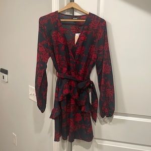 Deep green/deep blue with red flowered dress with a adjustable waist tie.